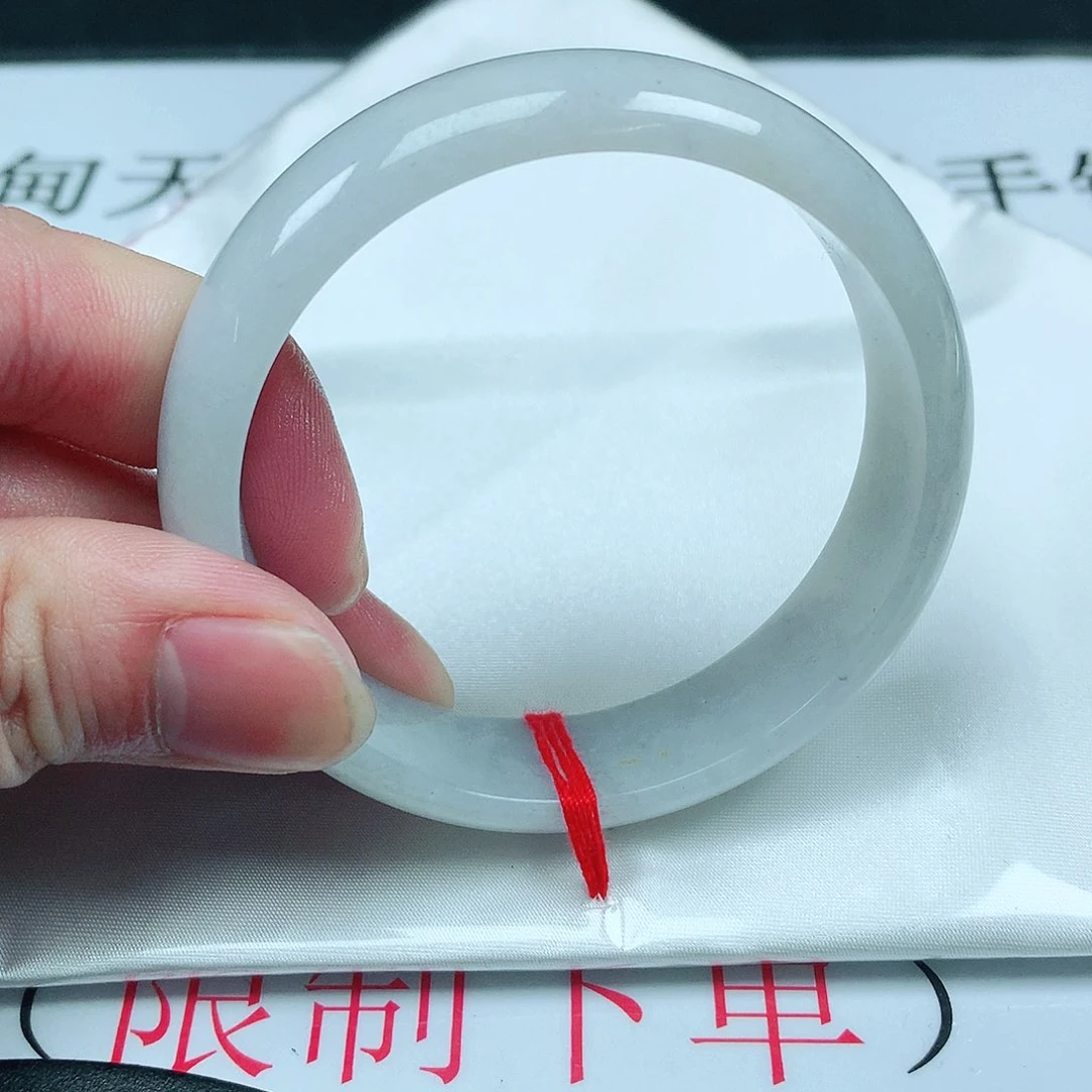 翡翠手镯未镶嵌圈56