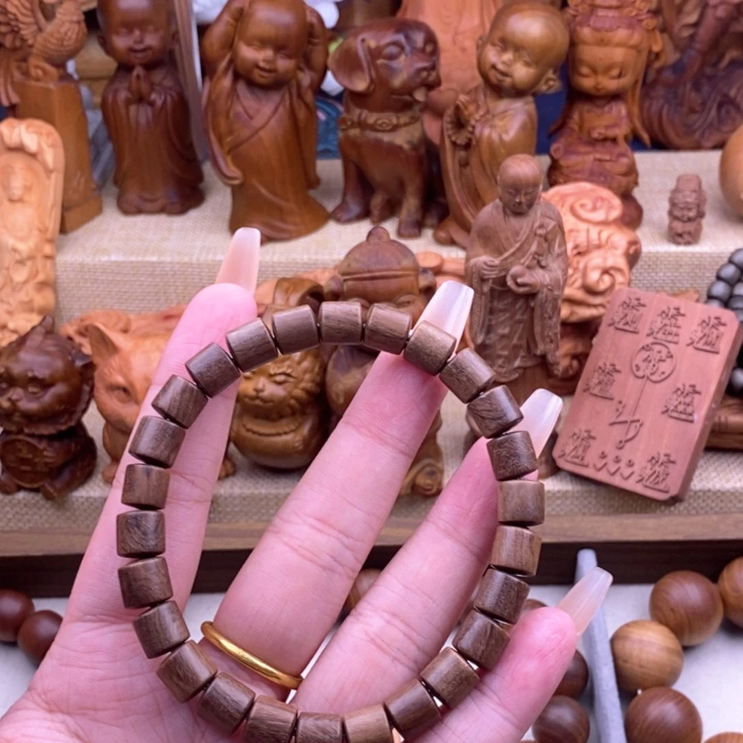 檀香木无事牌?****哉0.8，焦糖，正区老山檀