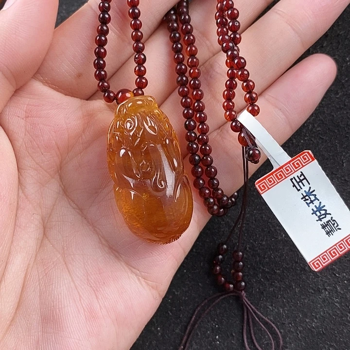 琥珀未镶嵌珠宝奇石