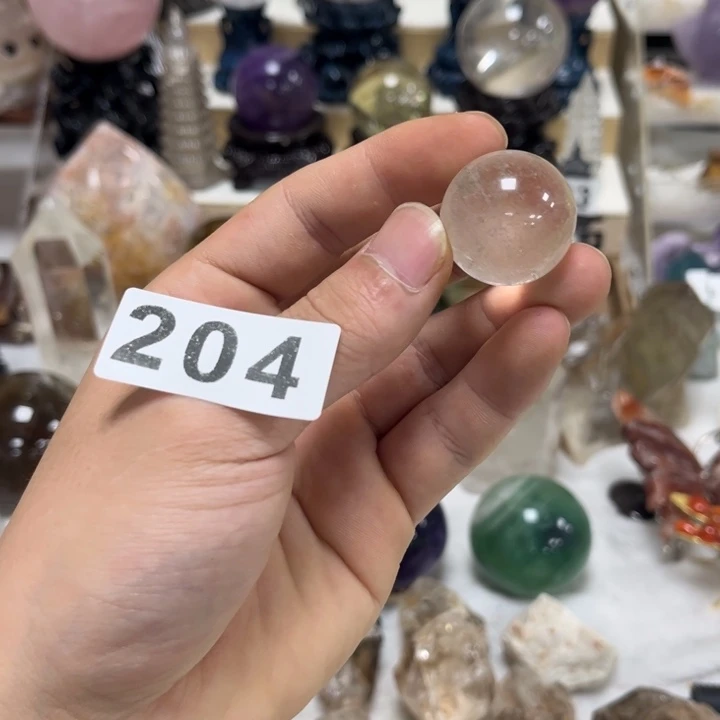 未镶嵌水晶大型摆件（非配饰）