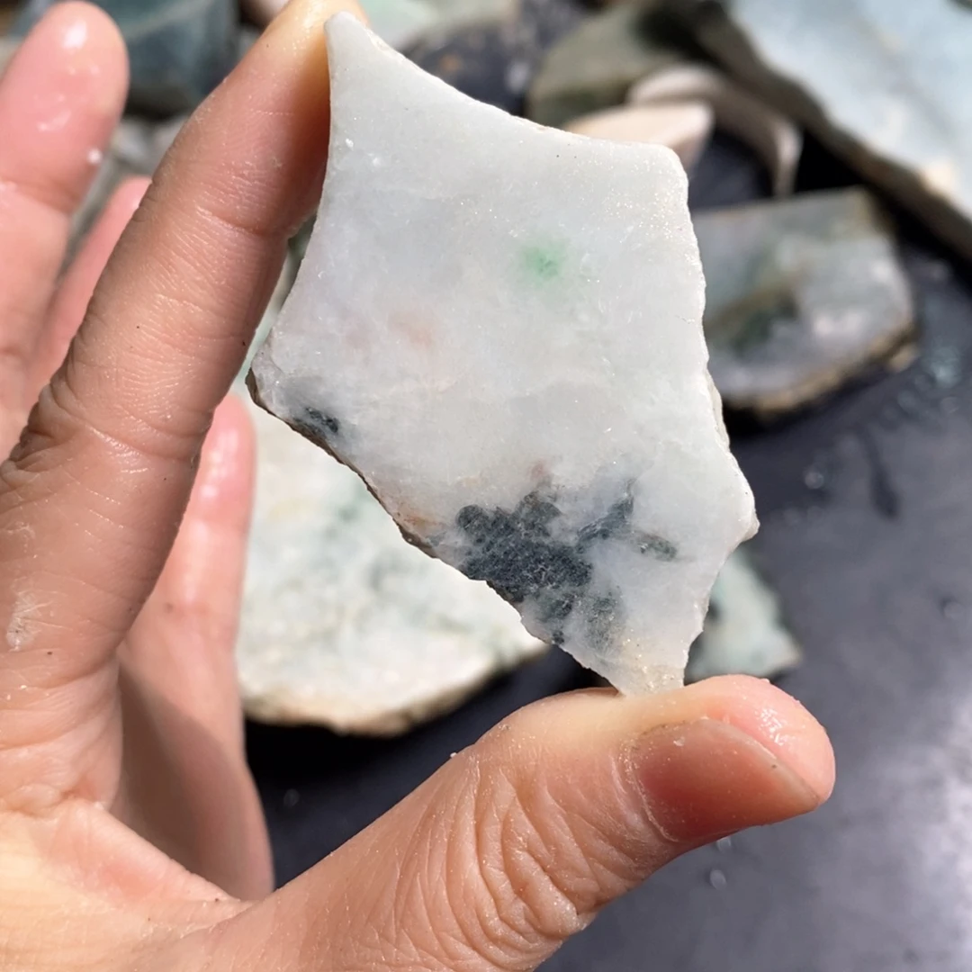 翡翠未镶嵌颈饰天然翡翠