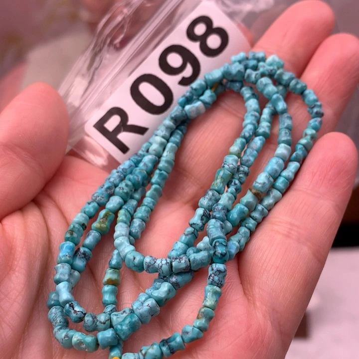 绿松石未镶嵌原矿