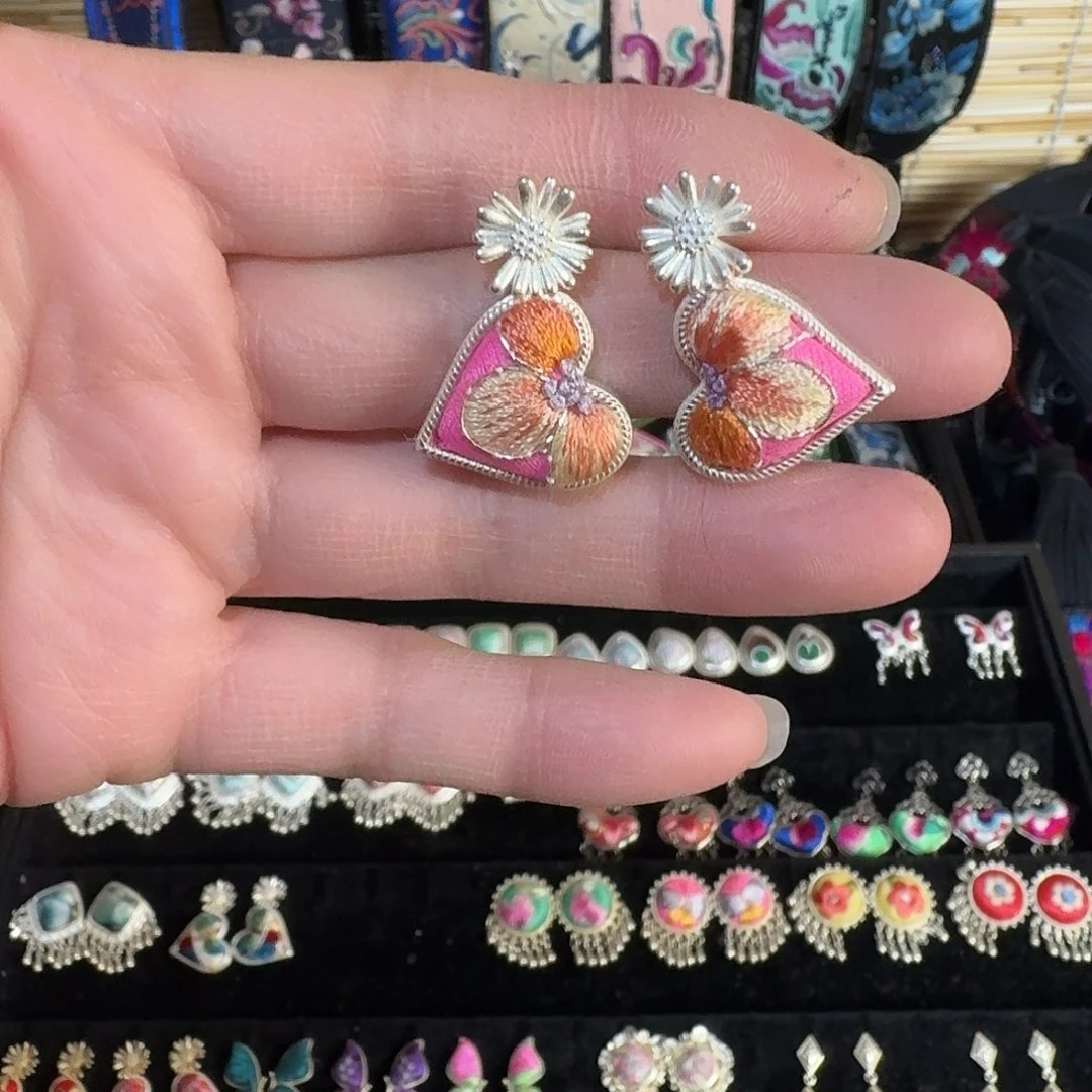 织绣民族风刺绣耳环