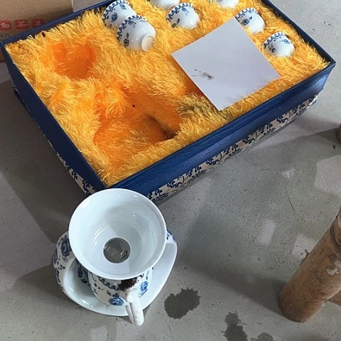 微瑕，茶具自动一套，8个杯，青花