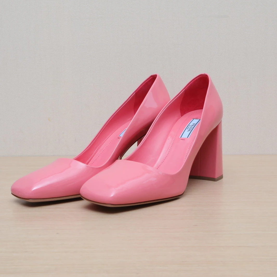 99新 Prada/普拉达 【lu】 粉色 漆皮 方头 高跟鞋P235704378