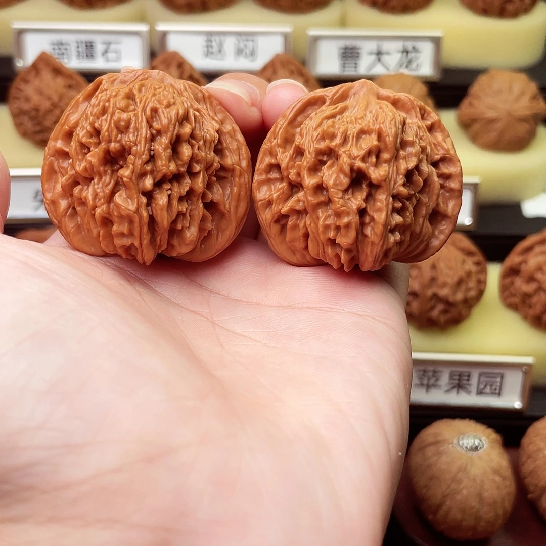 文玩核桃吊坠四座楼42全品645