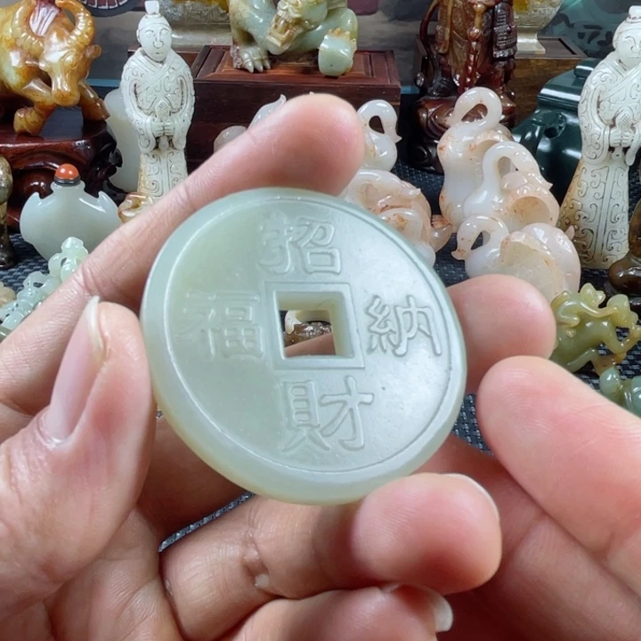 和田玉颈饰未镶嵌挣****！