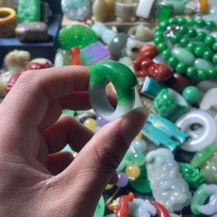 和田玉未镶嵌吊坠(不含链)