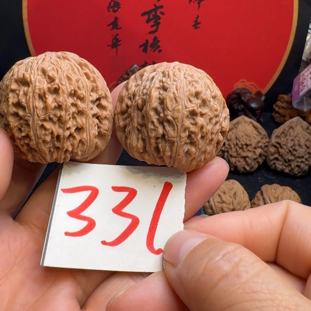 文玩核桃把件五****士42绣球