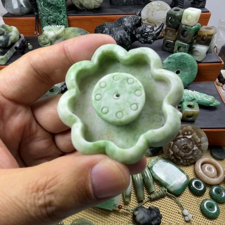 独山玉未镶嵌珠宝半成品