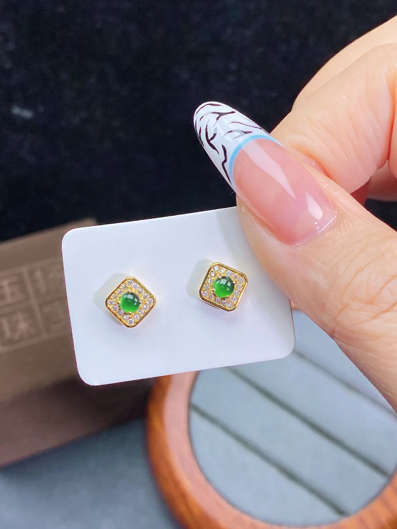 天然翡翠A货阳绿方糖设计款耳钉通体S925银镶嵌