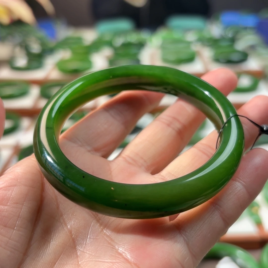 未镶嵌手镯和田玉（碧玉）