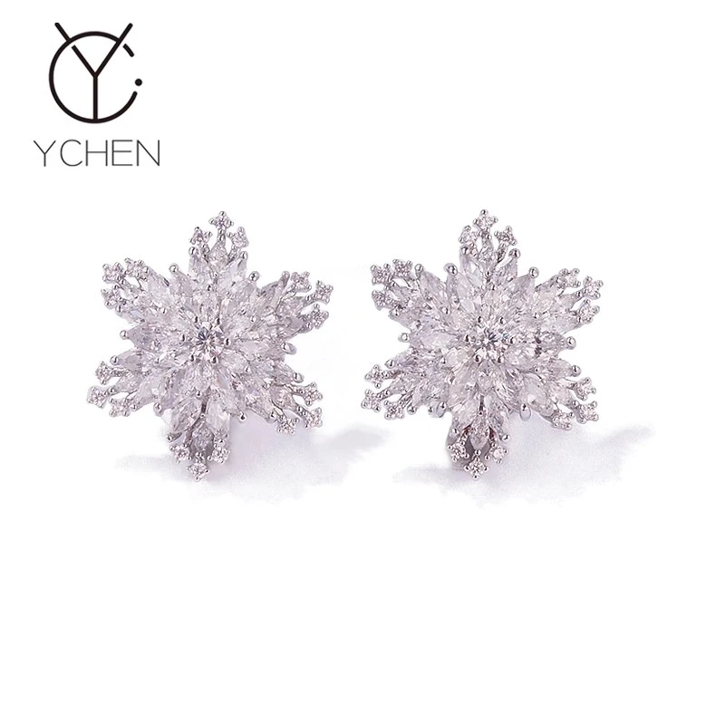 铜合金耳饰 无耳洞精致水晶雪花耳夹轻奢高级法式耳饰