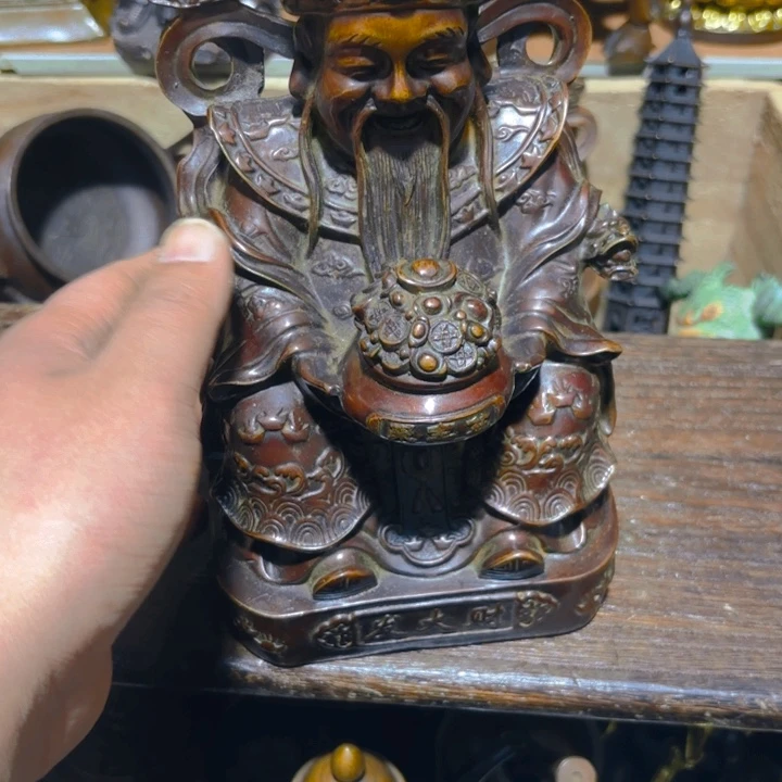 铜的。全清了。一件不留！不磨叽
