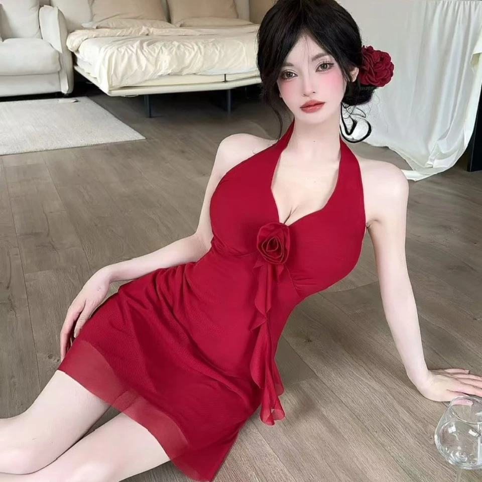 法式名媛纯欲显胸挂脖露背连衣裙性感气质修身收腰包臀小礼服裙女