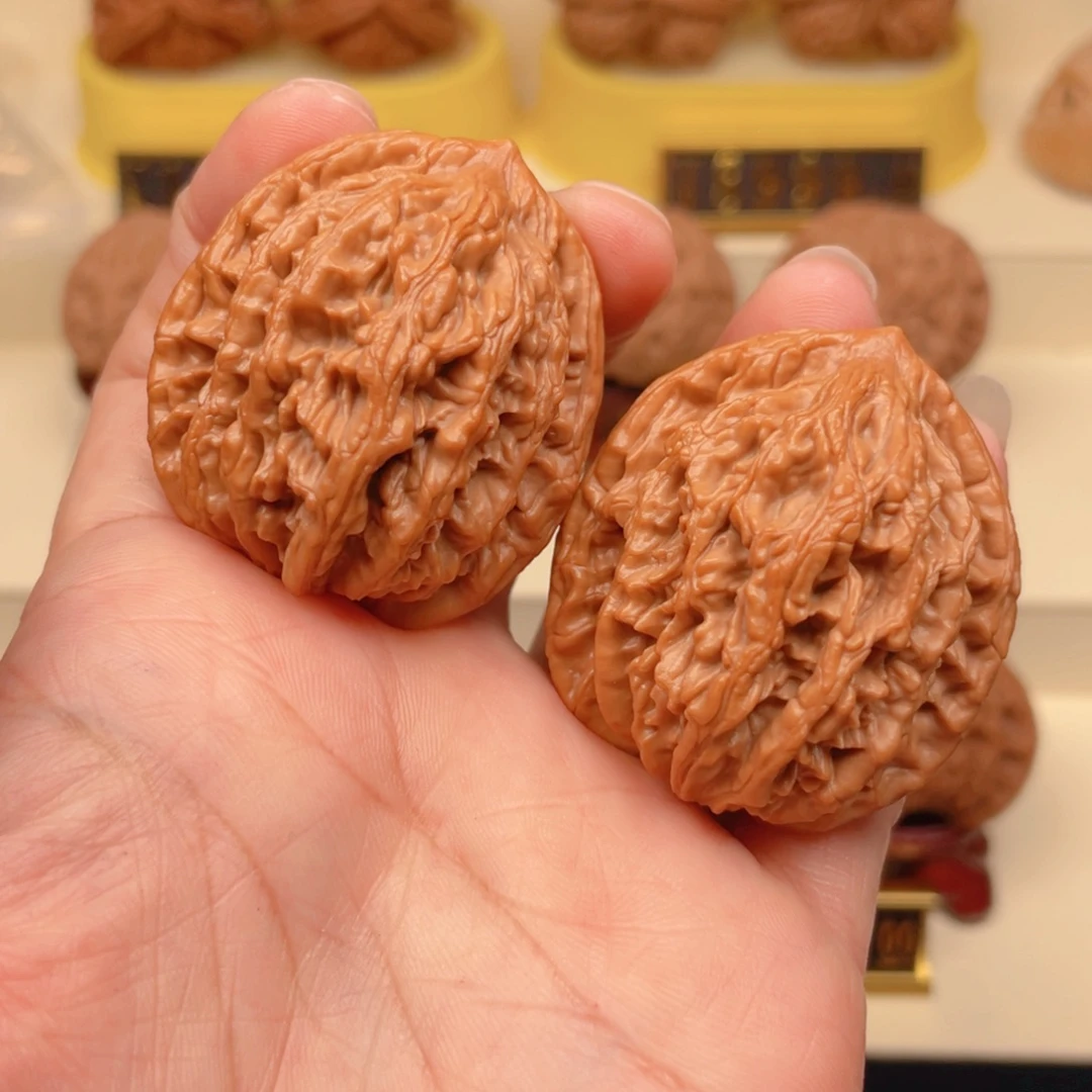 文玩核桃把件麦虎40