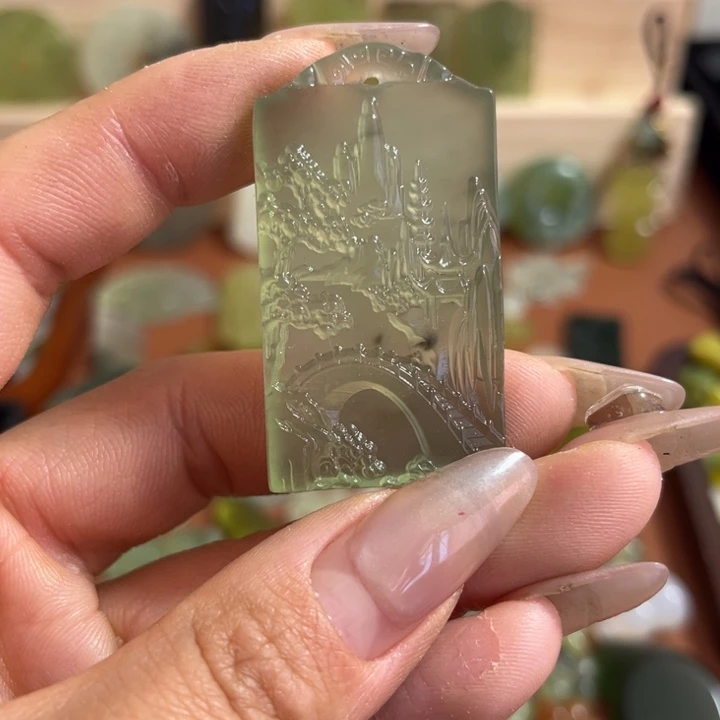 蛇纹石玉合金颈饰