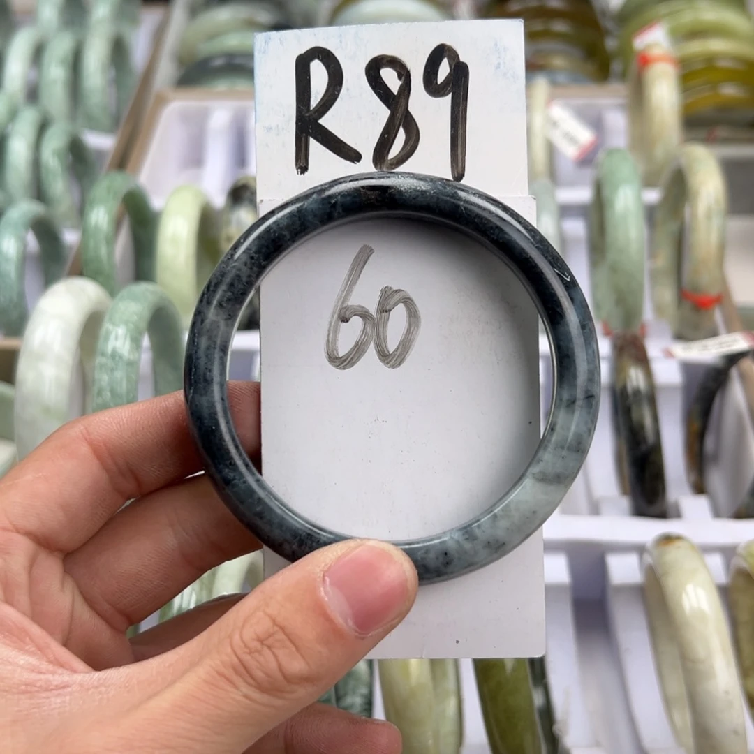 岫玉手镯未镶嵌天然岫玉微瑕