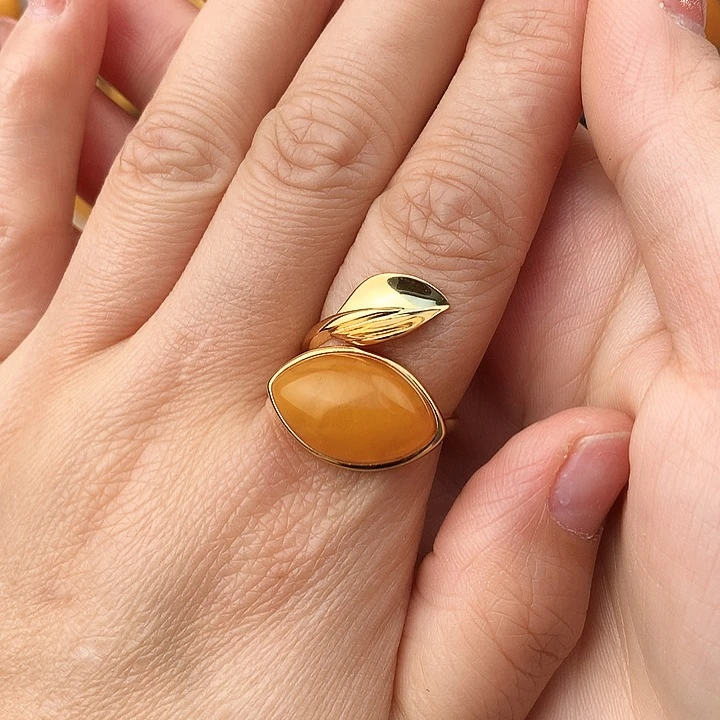 蜜蜡戒指银S925镶嵌戒指