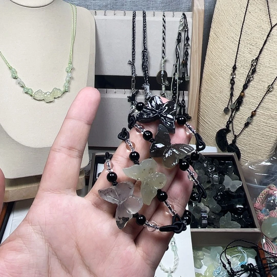 蛇纹石玉合金颈饰