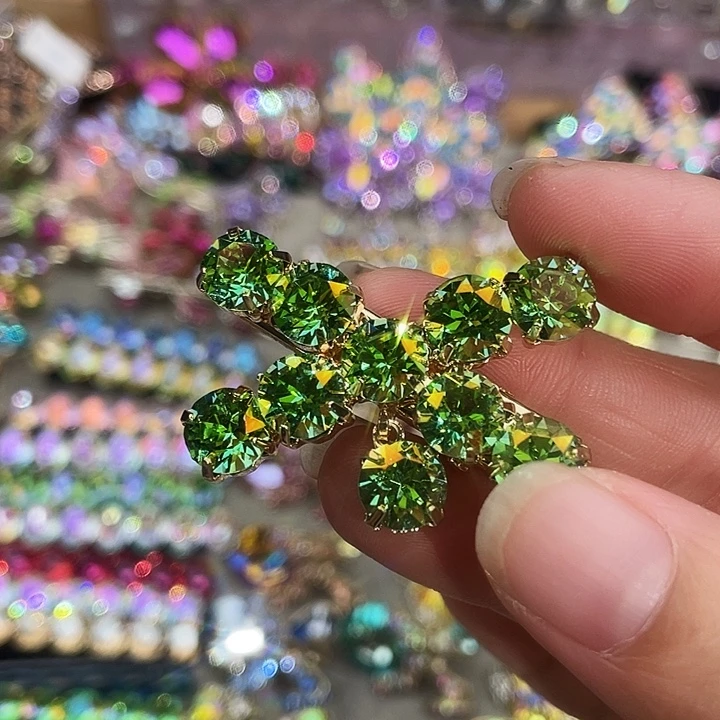 北***卿皮质铁合金边夹菜