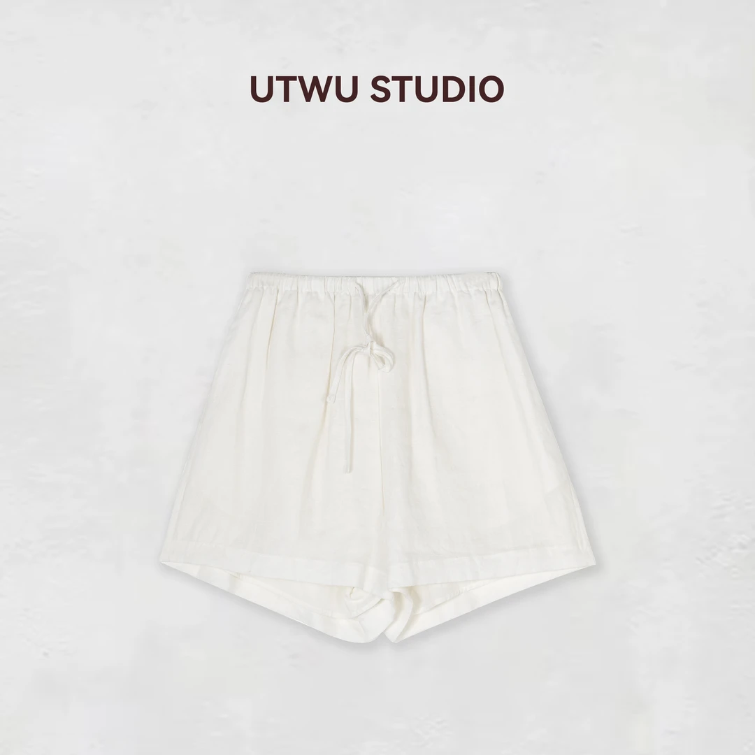 UTWU「适配所有」1oo亚麻白色酵洗抽绳直筒休闲短裤S25K1003