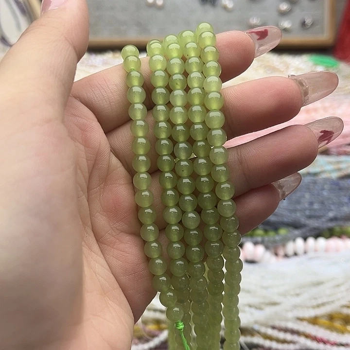 玛瑙/玉髓珠宝半成品未镶嵌一条6mm左右晴水绿和田玉