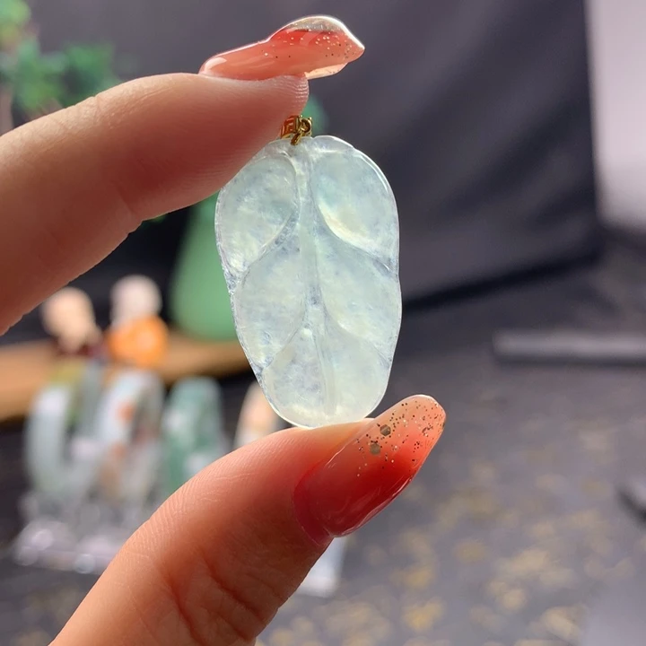 定制翡翠未镶嵌金枝玉叶