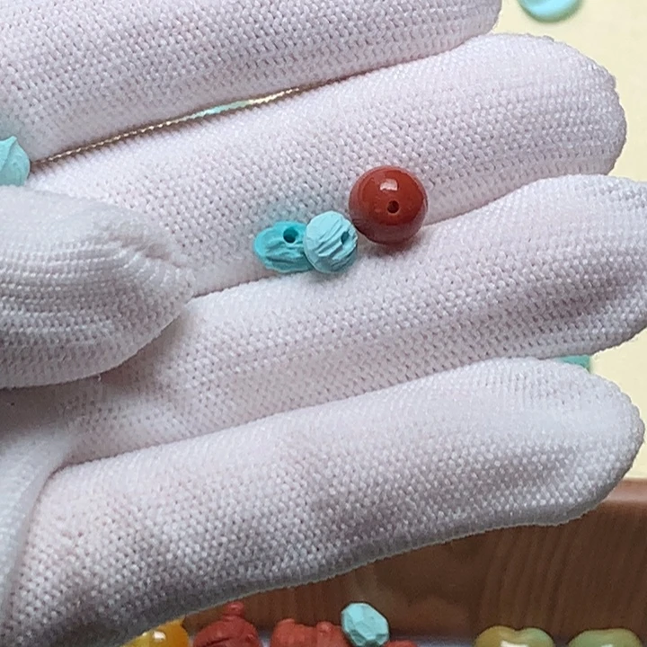 只***包南红玛瑙未镶嵌珠宝奇石