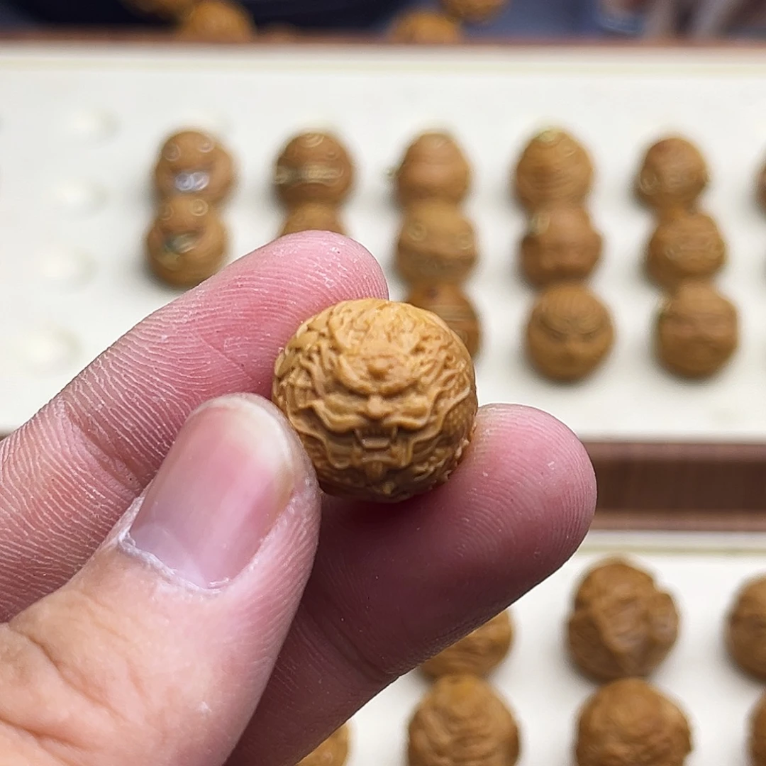 猴头核桃吊坠龙珠17