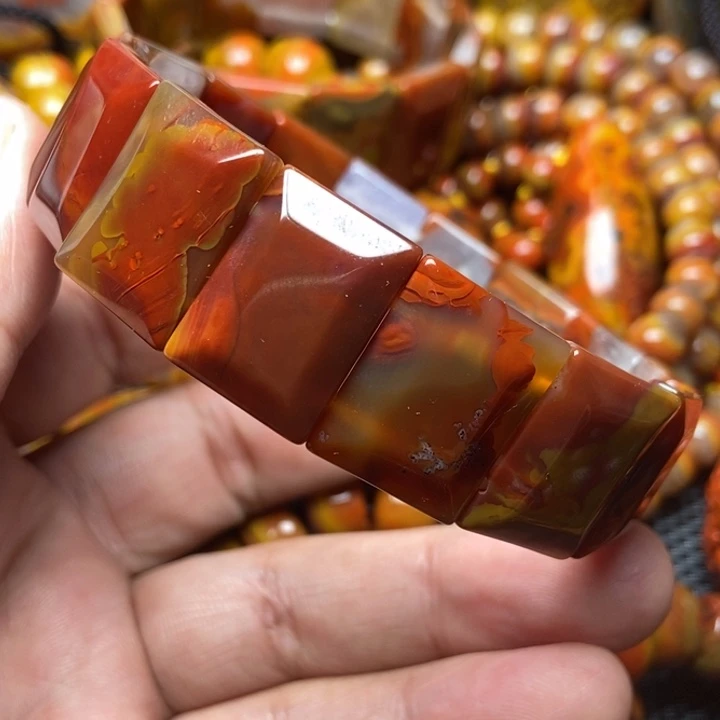 玛瑙/玉髓手串未镶嵌7****0