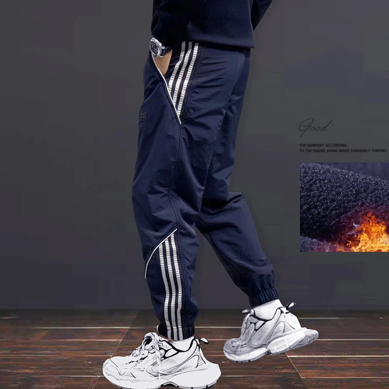 春秋运动长裤子男宽松大码冬季加绒厚冲锋休闲束脚工装肥胖青少年