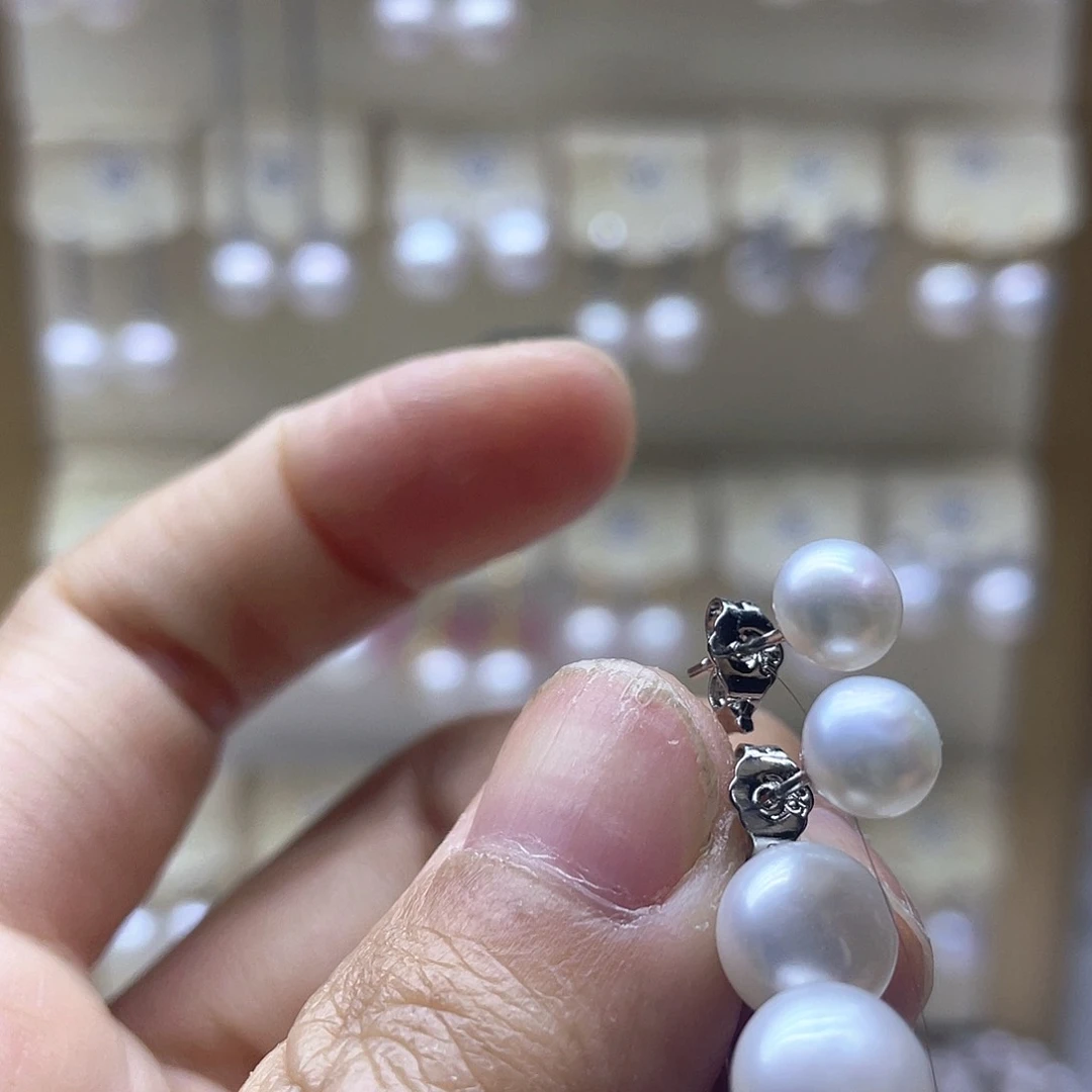 银S925镶嵌淡水珍珠耳饰
