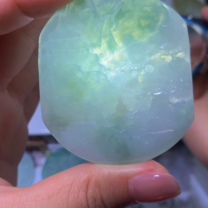 翡翠未镶嵌颈饰山水牌