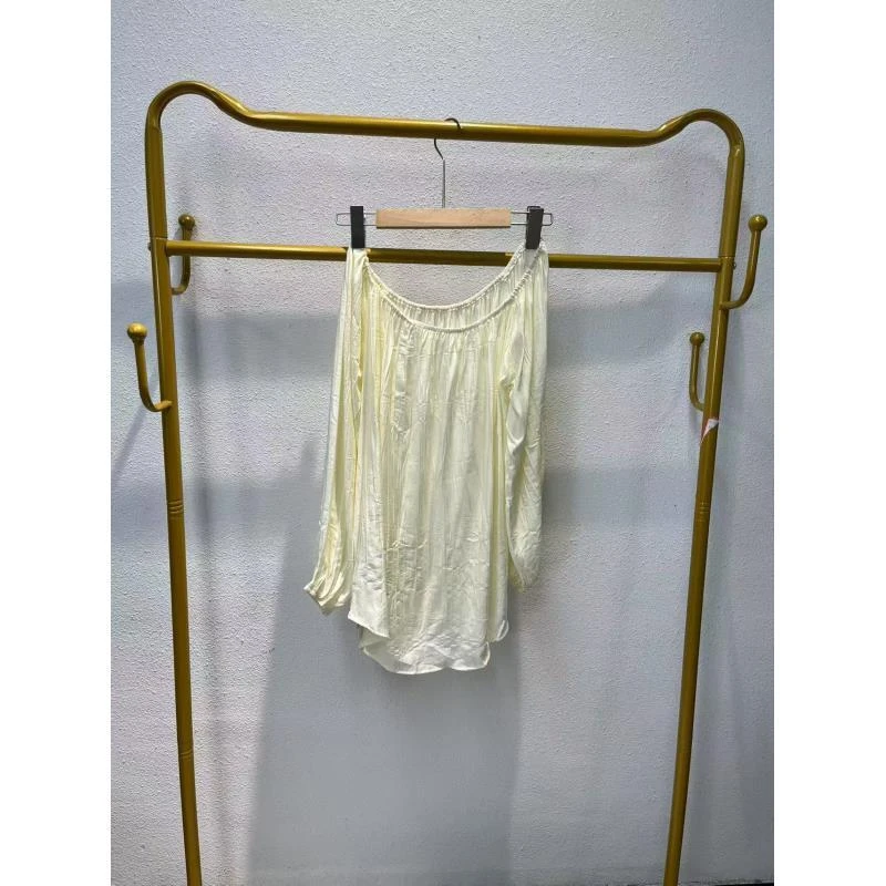 唯琳剪标   C8-15-1477款   杏色一字肩长袖衫