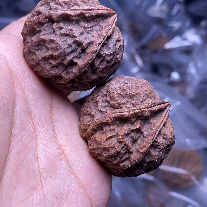 文玩核桃吊坠    144