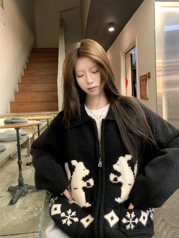 2025新款翻领拉链提花毛衣外套秋冬新款慵懒风休闲宽松针织开衫