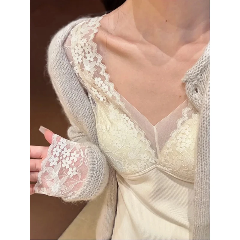 保暖内衣女款秋冬内搭加绒加厚打底衫女带胸垫一体式蕾丝上衣女士