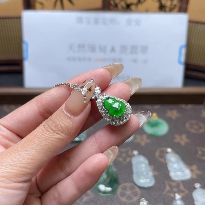 翡翠合金颈饰1111111111111111