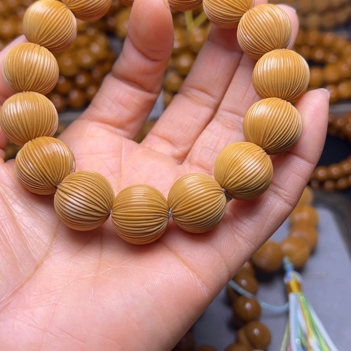 吊坠橄榄核Z*L聚宝盆