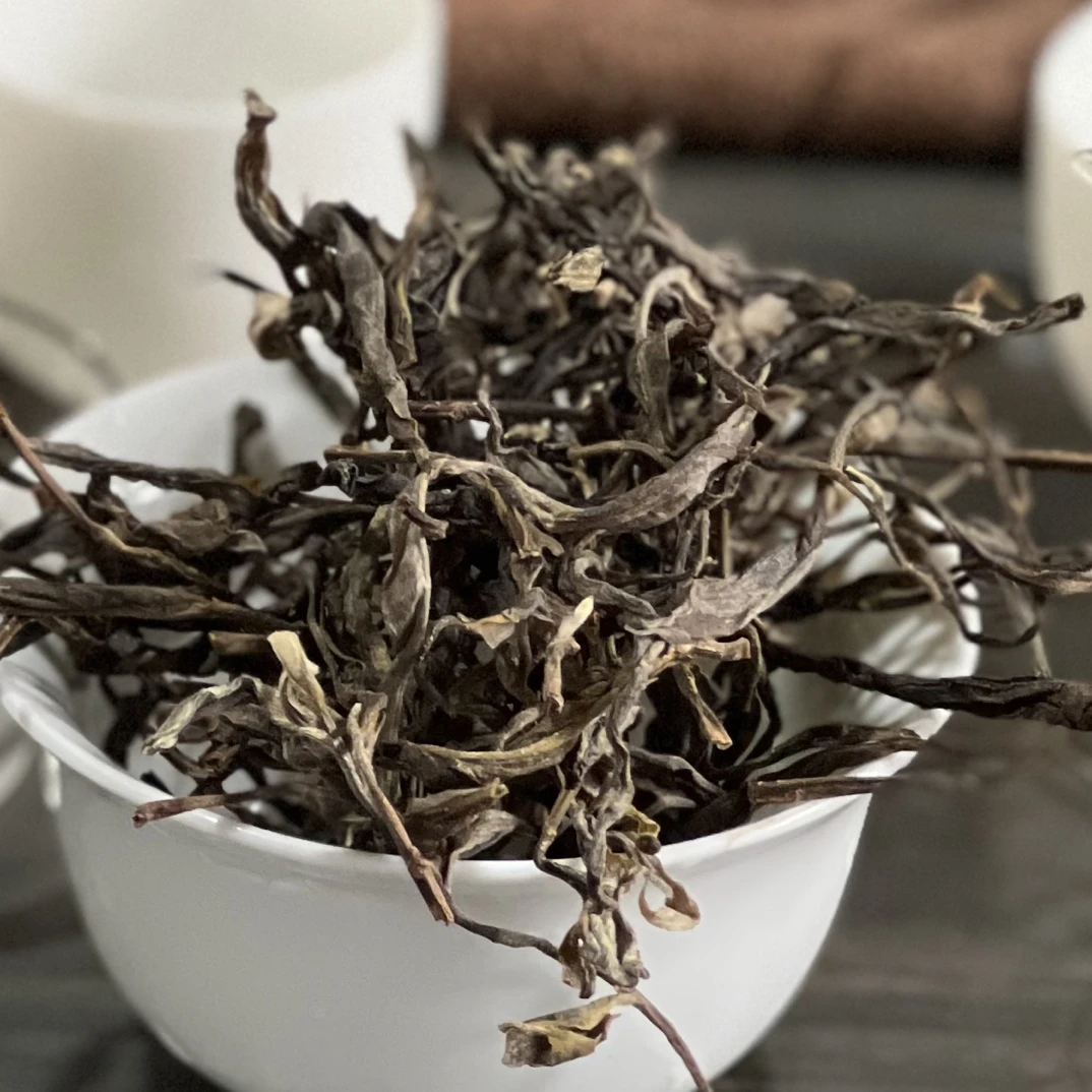 小荒田春茶混采晒青毛茶