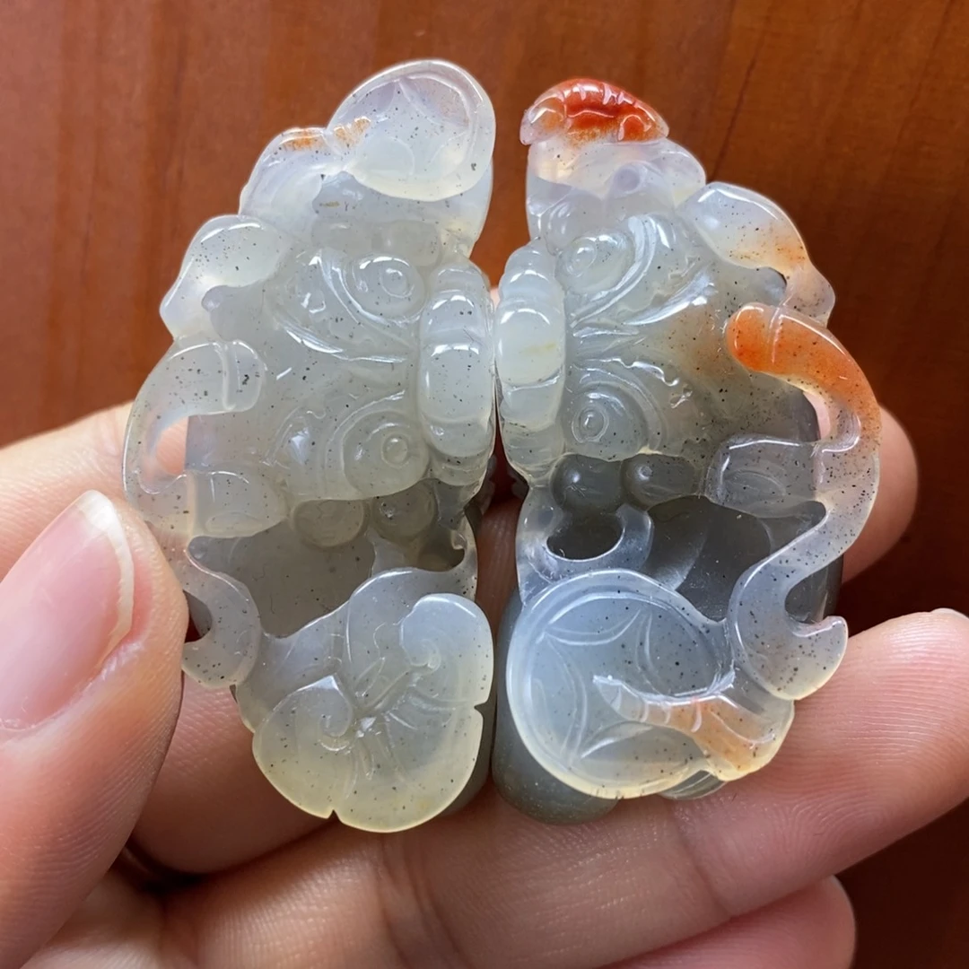 石英质玉（黄龙玉）未镶嵌颈饰