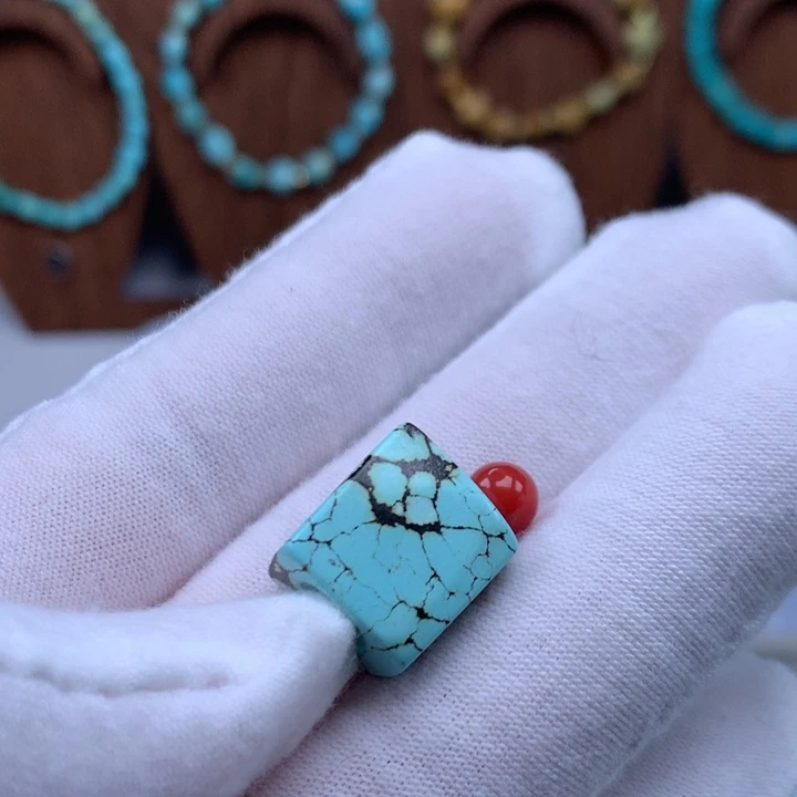 用***4南红玛瑙未镶嵌珠宝奇石