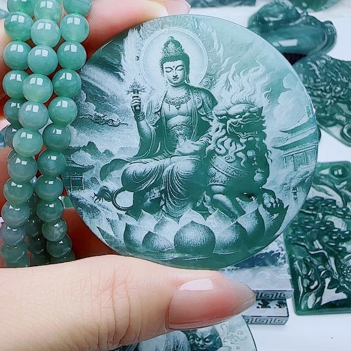 翡翠未镶嵌颈饰多样性发货天然的A货翡翠