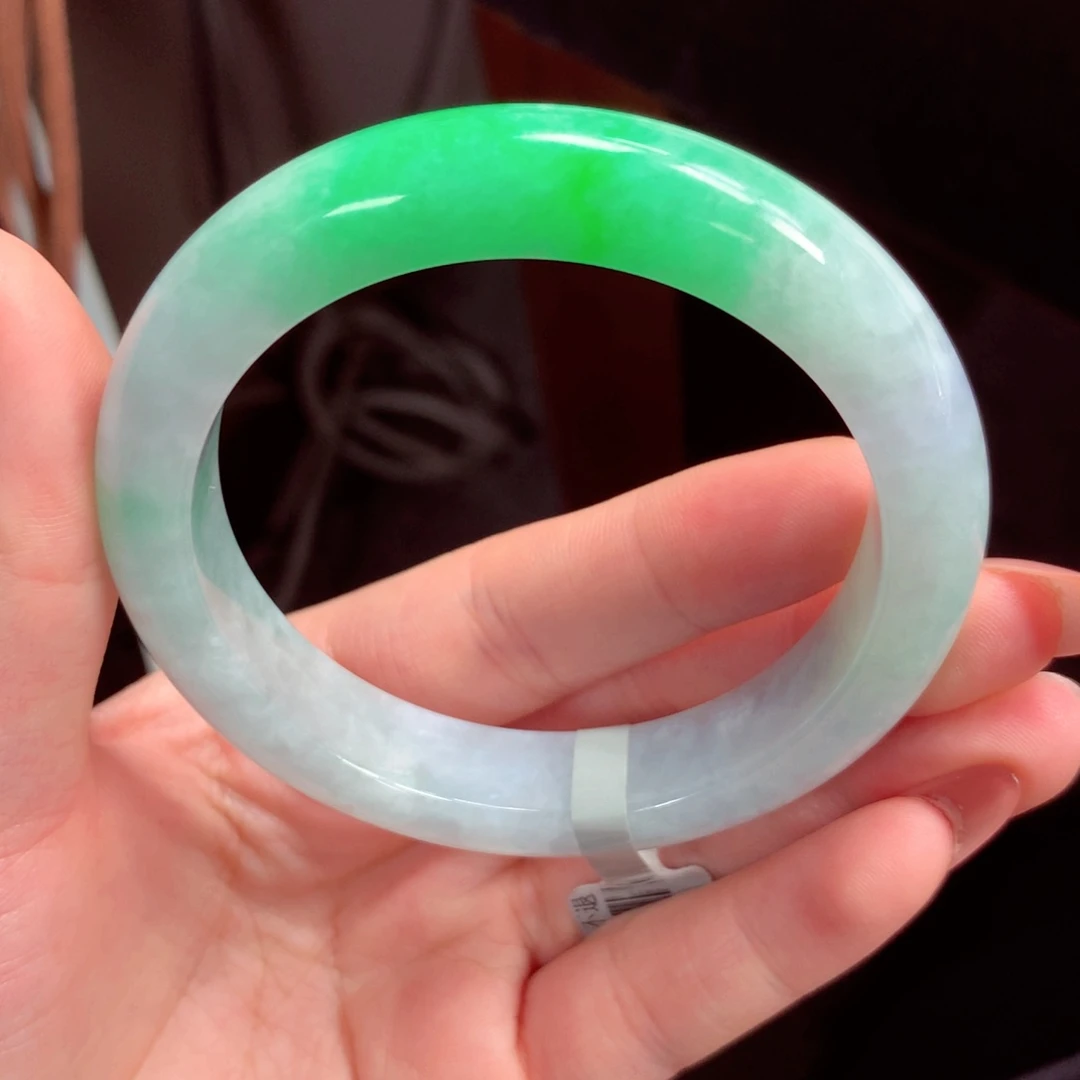 翡翠手镯未镶嵌用****6缅甸