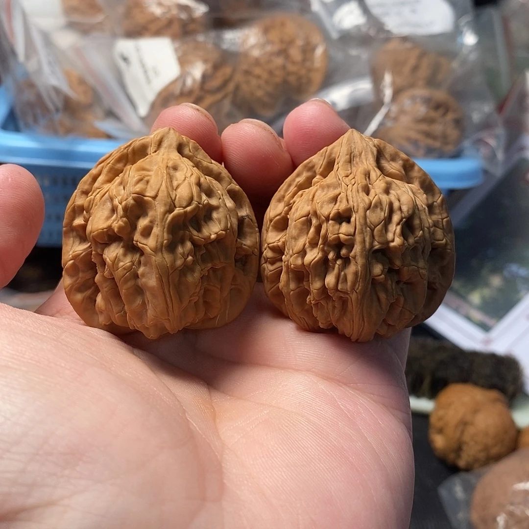 1文玩核桃龙门柱40-253