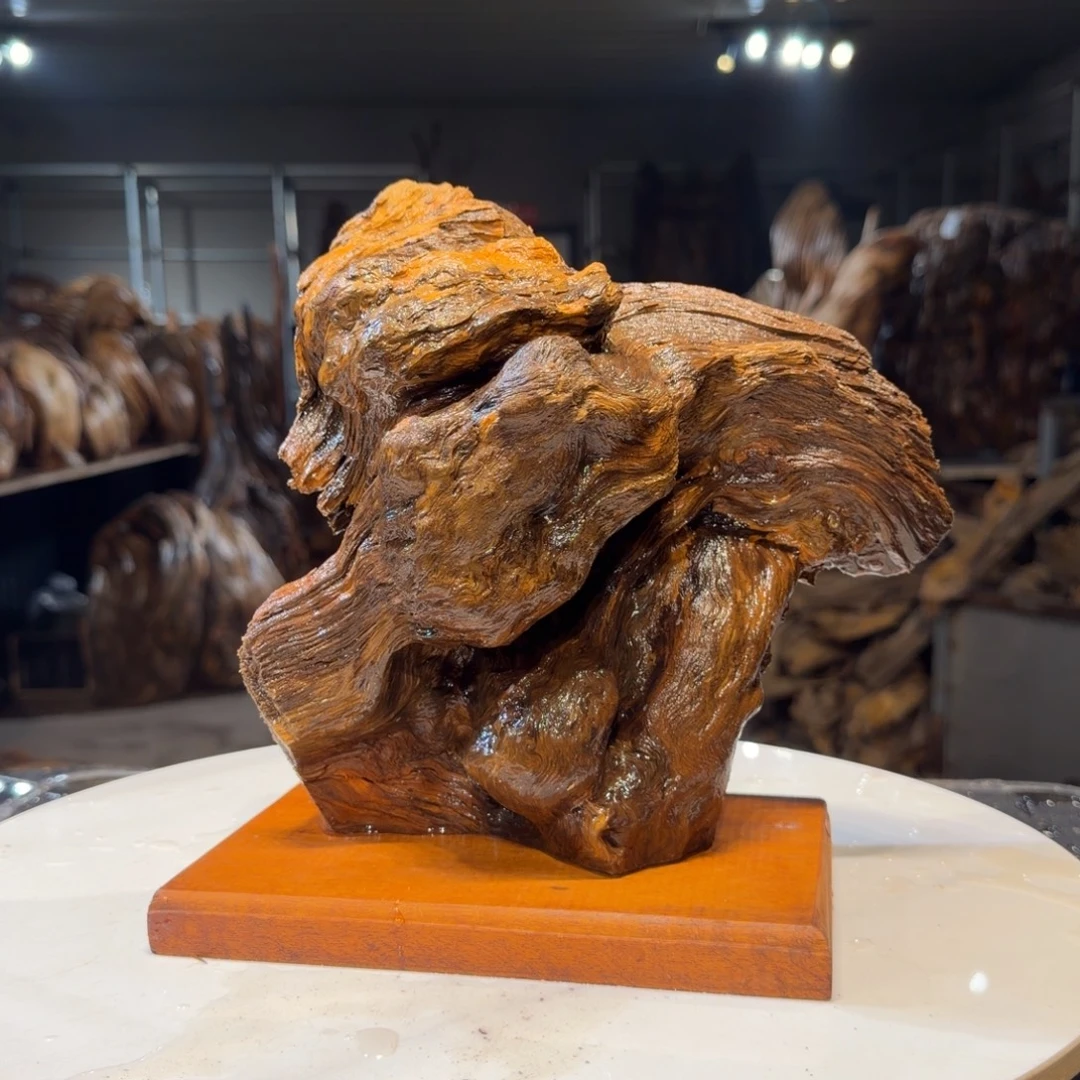 航***司木王一刀琥珀木摆件B61