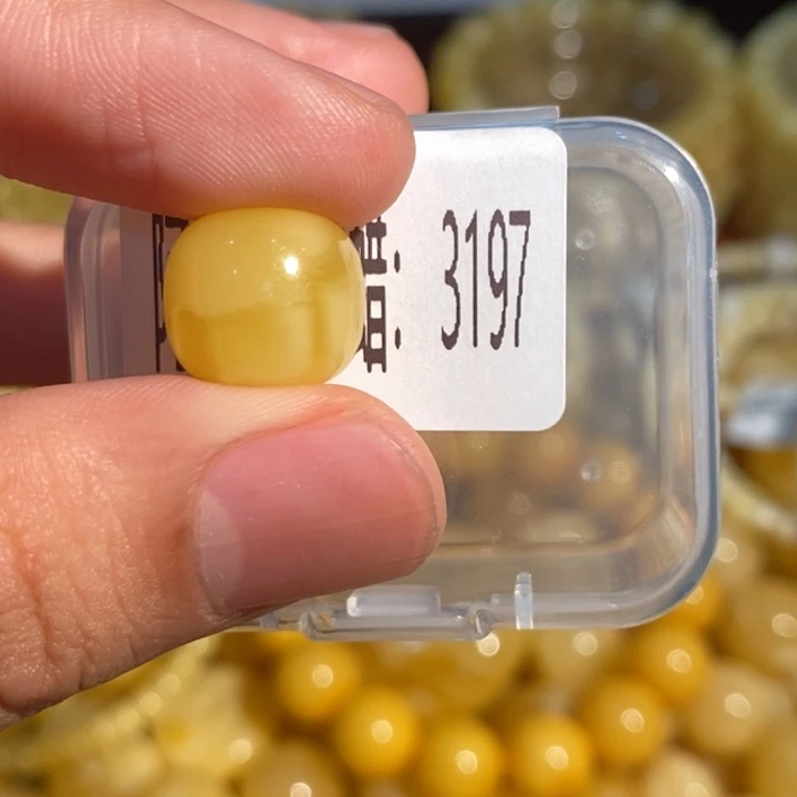 琥珀未镶嵌珠宝奇石3197