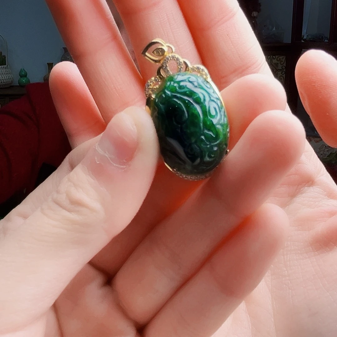 颈饰银S925镶嵌翡翠多样性