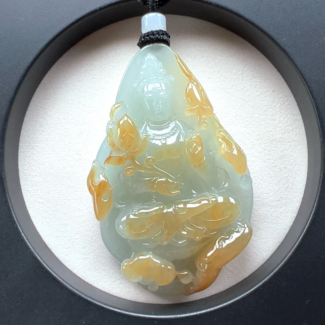 翡翠未镶嵌颈饰观音